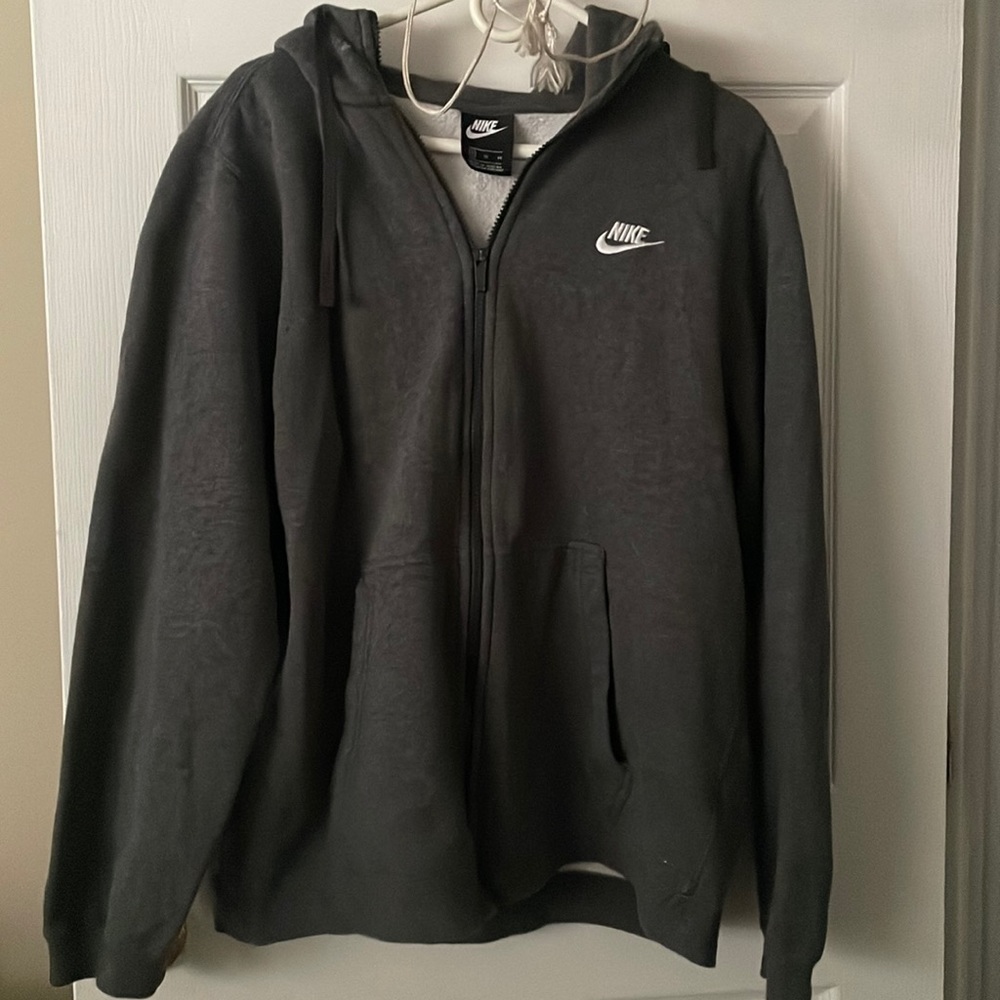Men’s Nike XL Zip-up Sweater